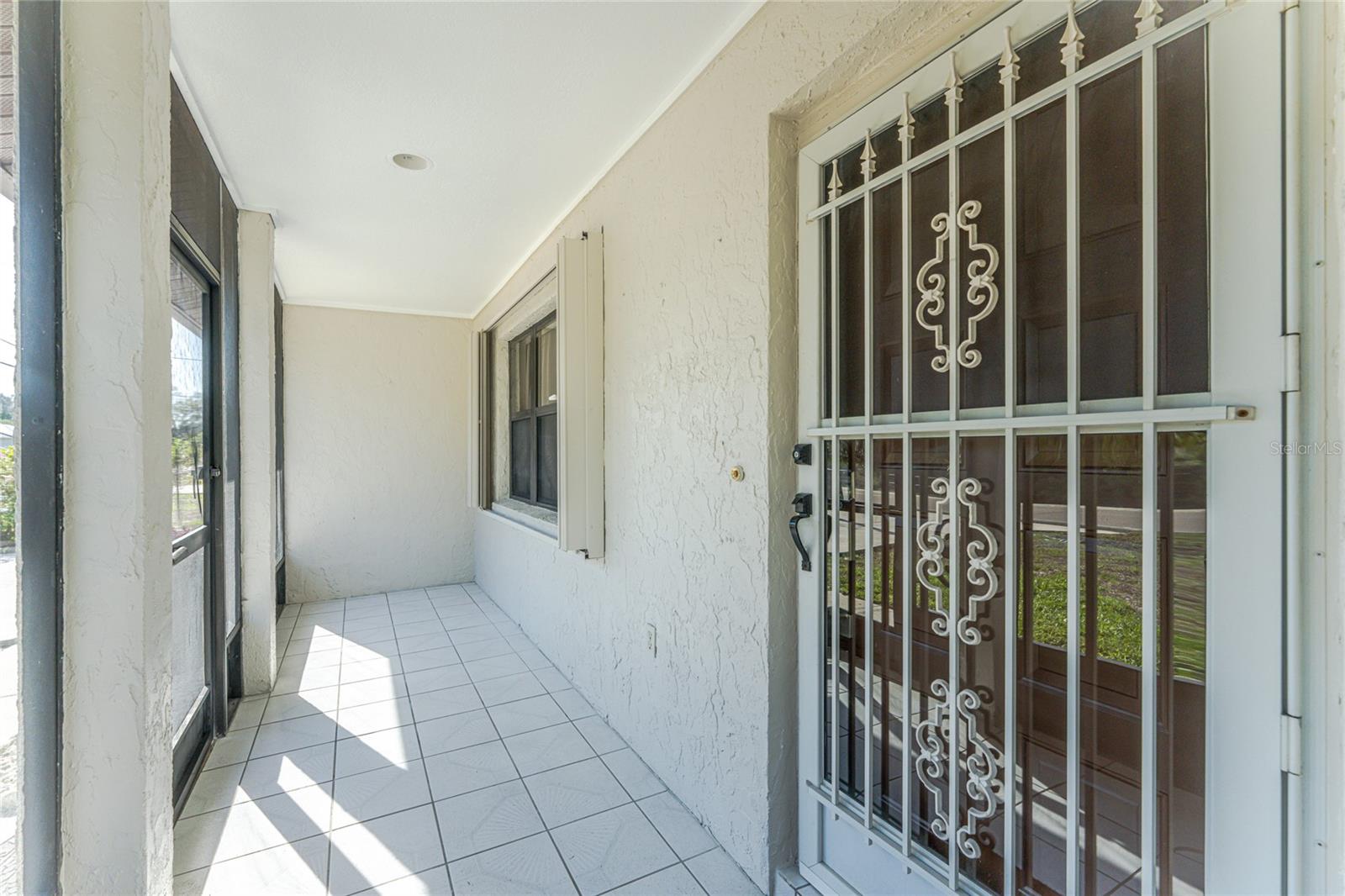 Image 7 of 75 For 1461 Alton Road