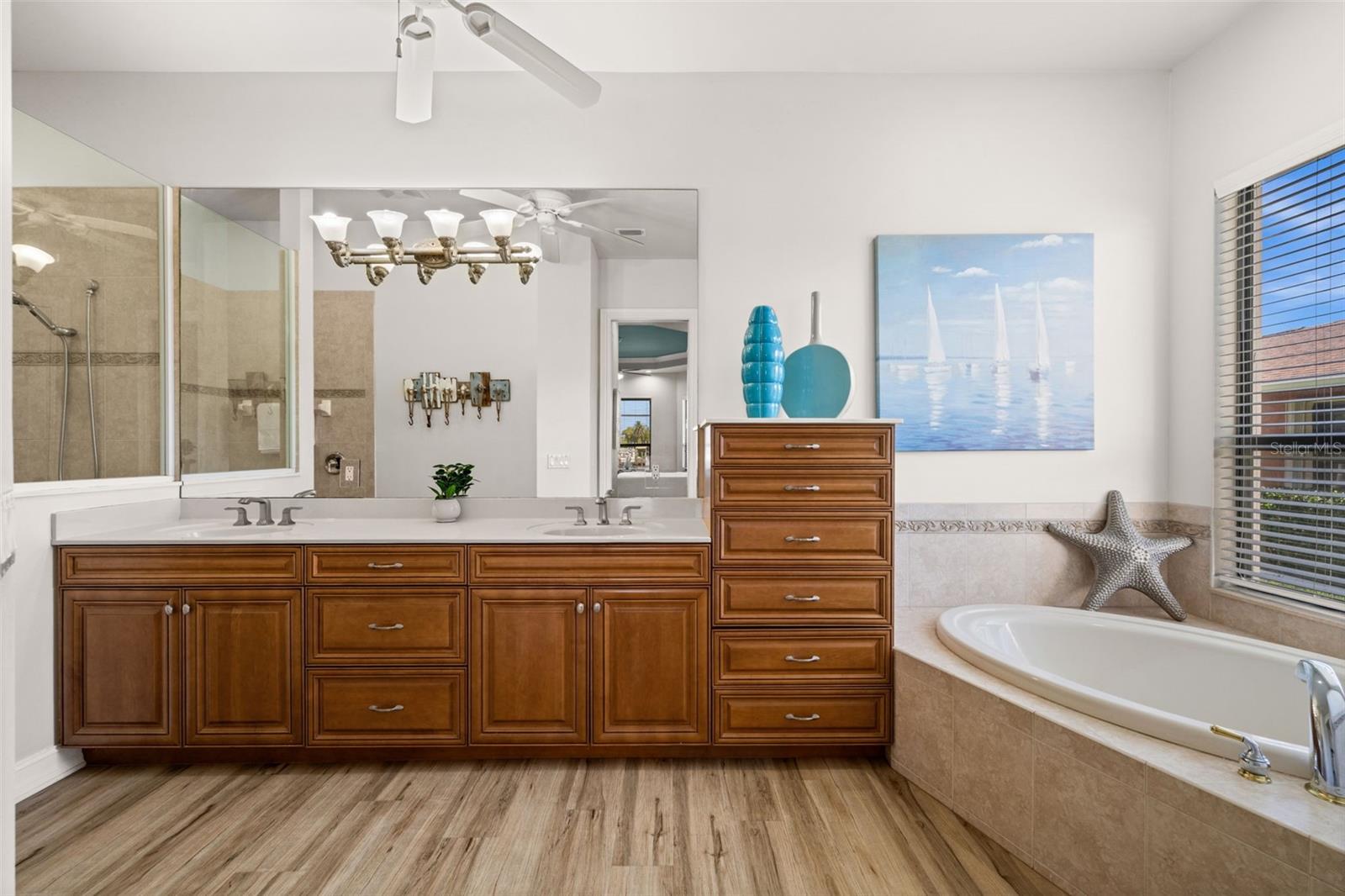 Image 23 of 50 For 5205 Tamiami Court