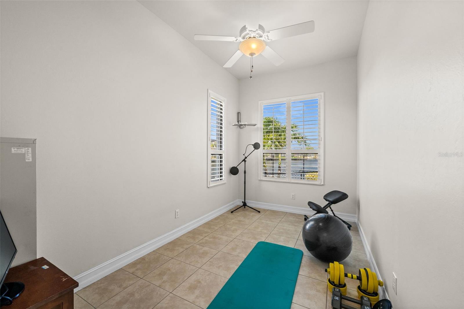 Image 25 of 50 For 5205 Tamiami Court