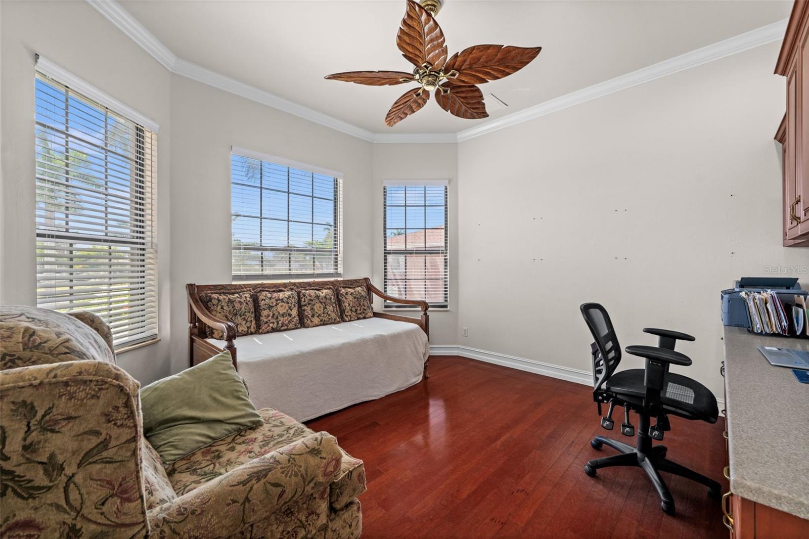 Image 26 of 50 For 5205 Tamiami Court