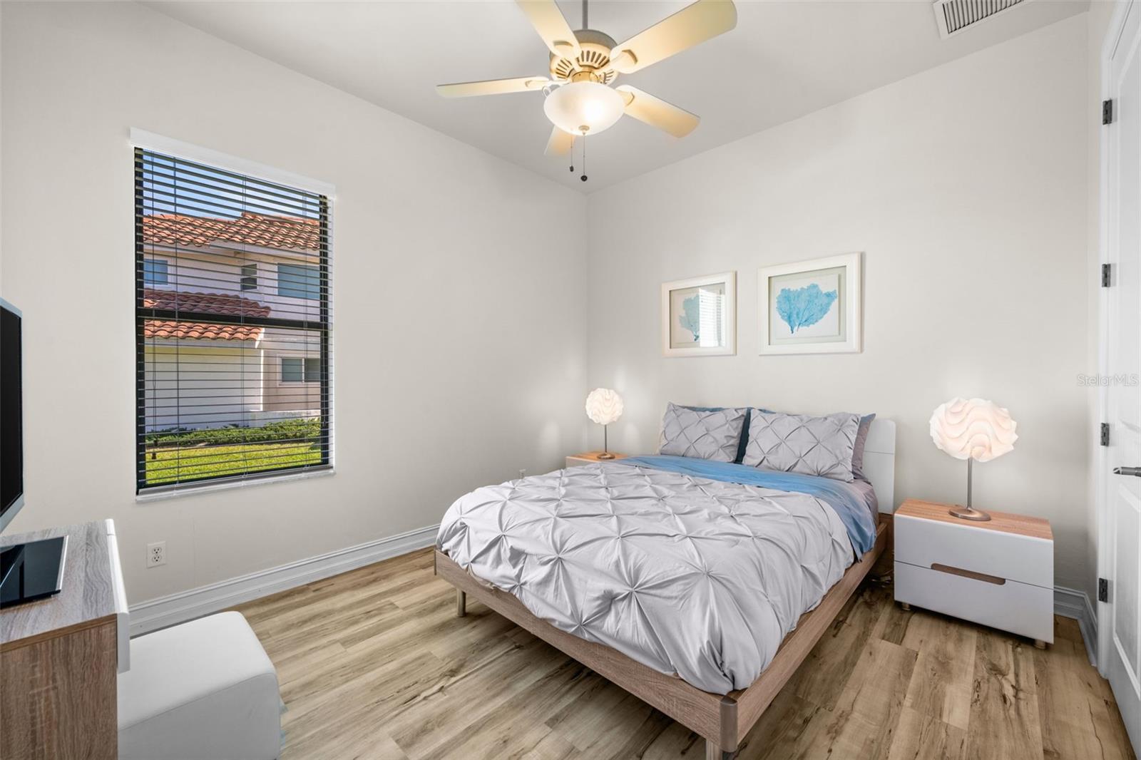 Image 28 of 50 For 5205 Tamiami Court