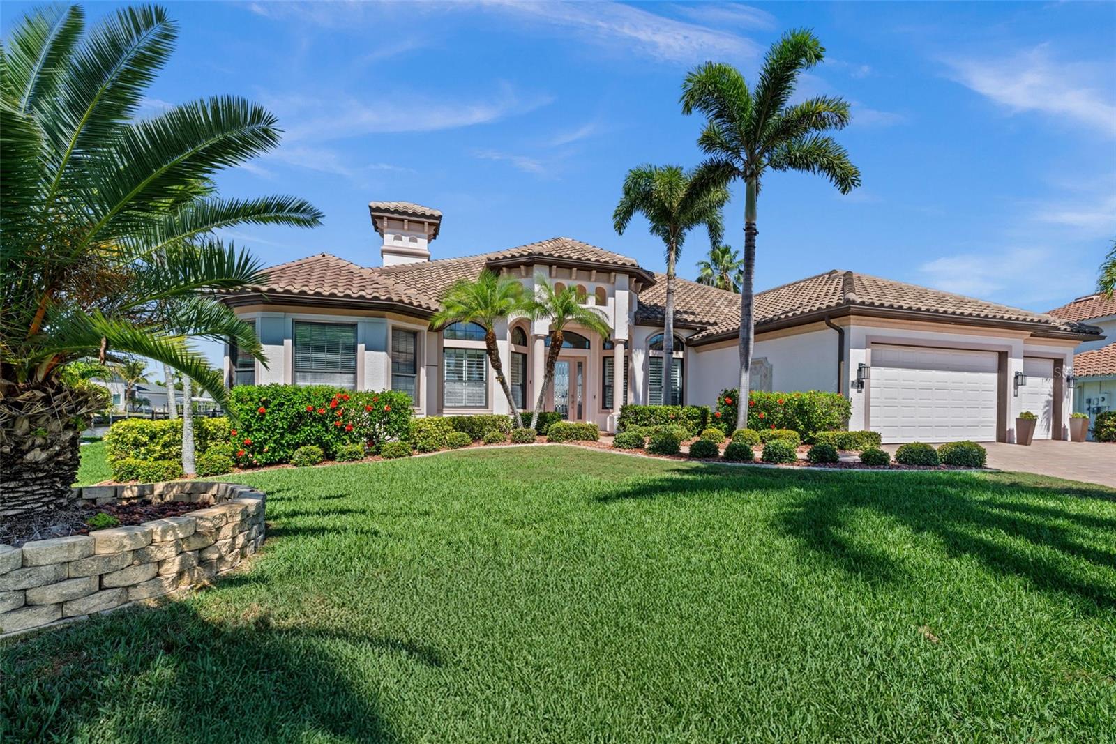 Image 3 of 50 For 5205 Tamiami Court