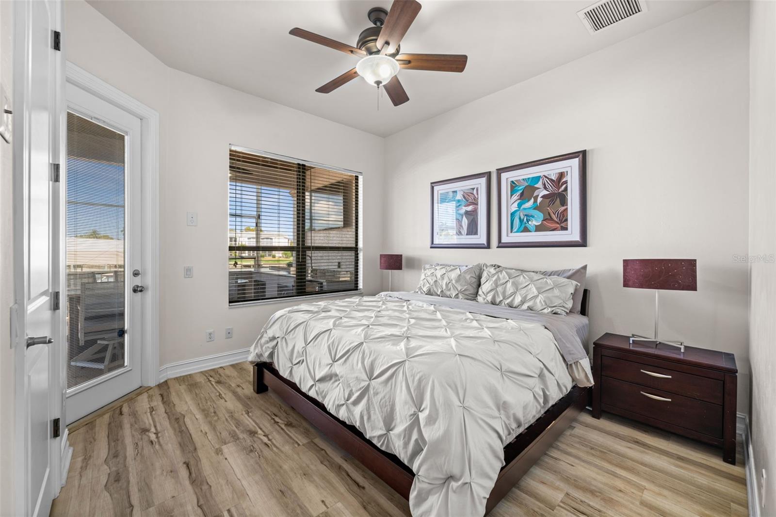 Image 30 of 50 For 5205 Tamiami Court