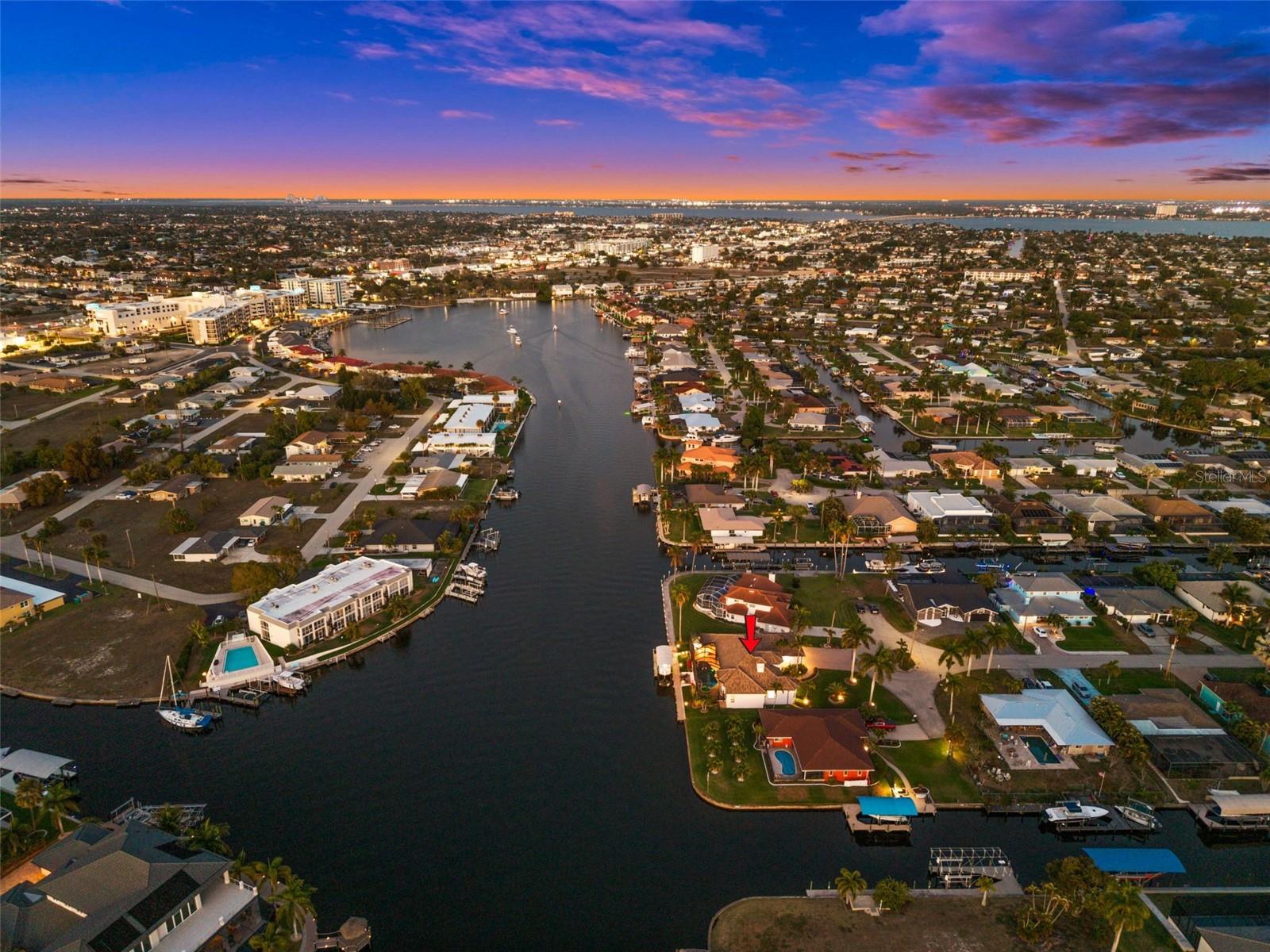 Image 49 of 50 For 5205 Tamiami Court