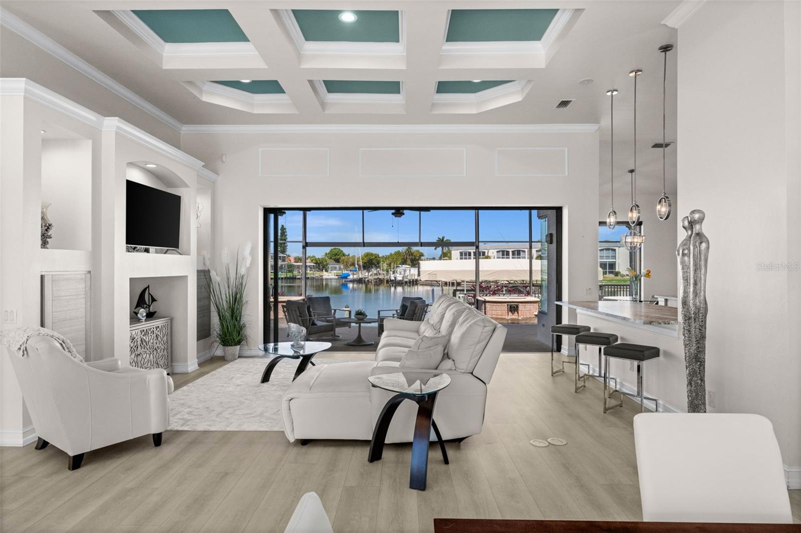 Image 7 of 50 For 5205 Tamiami Court