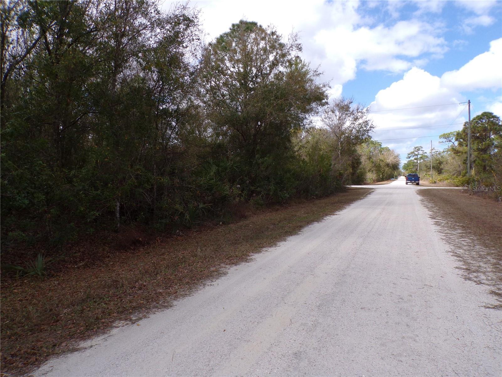 Image 15 of 21 For 27269 Hacienda Drive