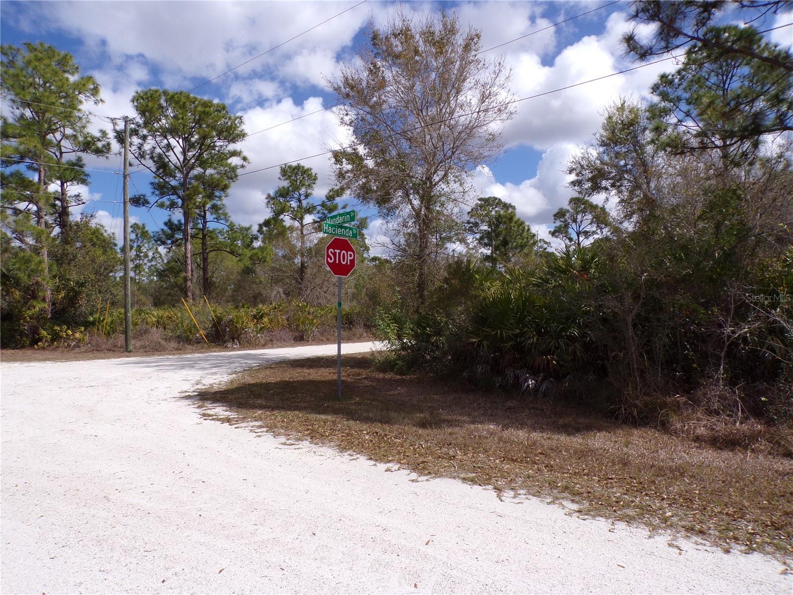 Image 7 of 21 For 27269 Hacienda Drive