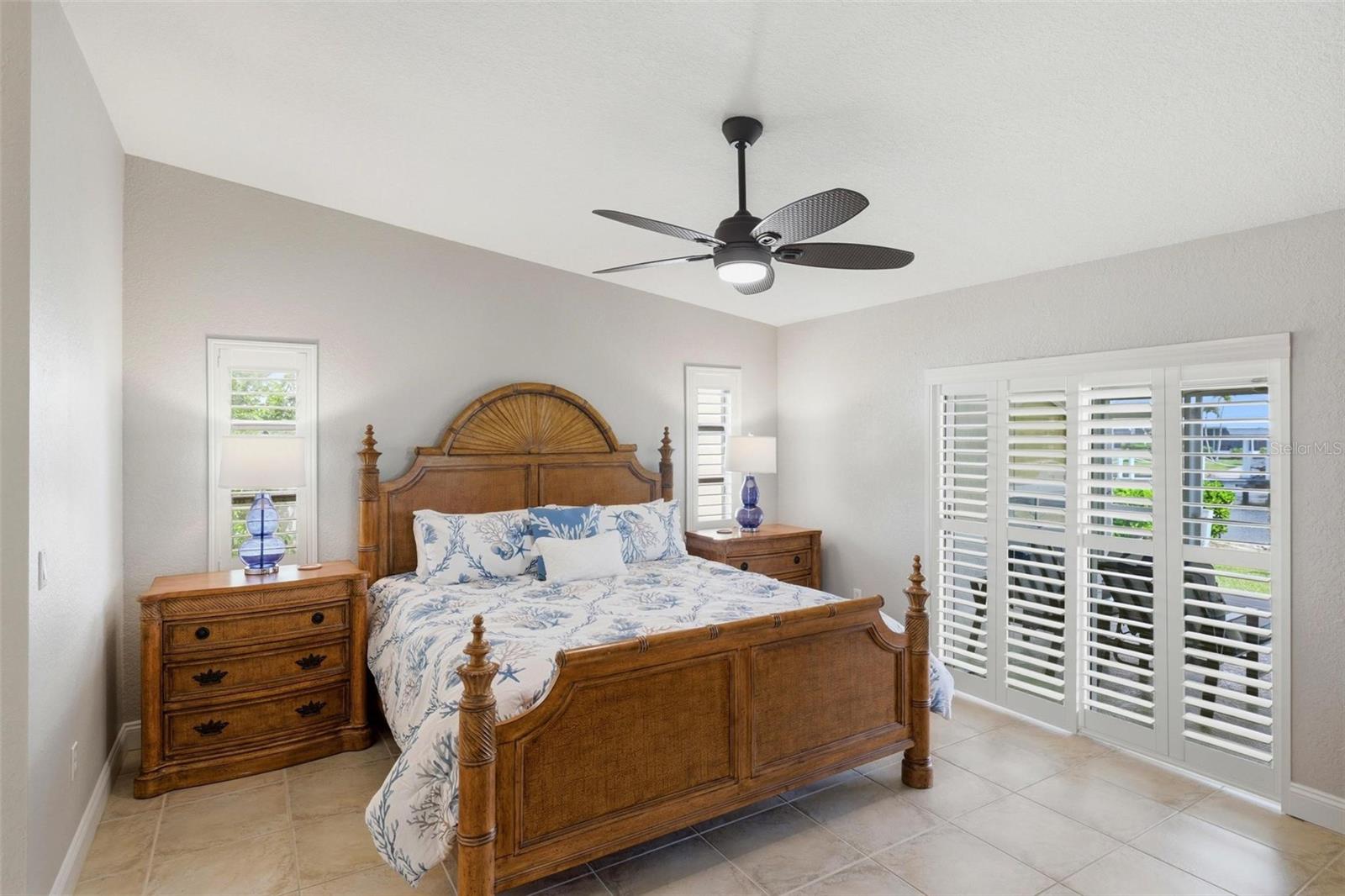 Image 29 of 69 For 2521 Marion Avenue 311