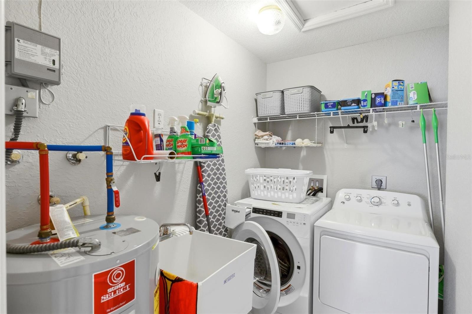 Image 37 of 69 For 2521 Marion Avenue 311