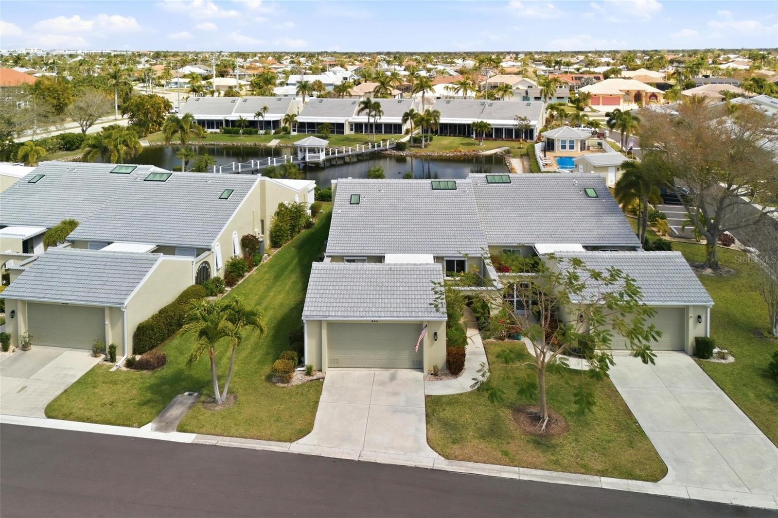 Image 54 of 69 For 2521 Marion Avenue 311