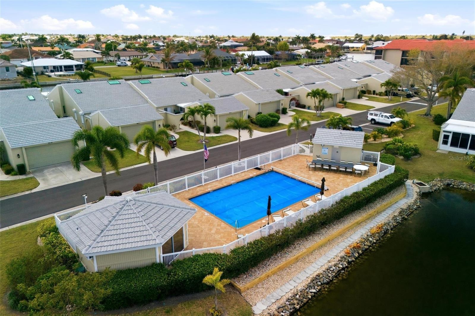 Image 59 of 69 For 2521 Marion Avenue 311