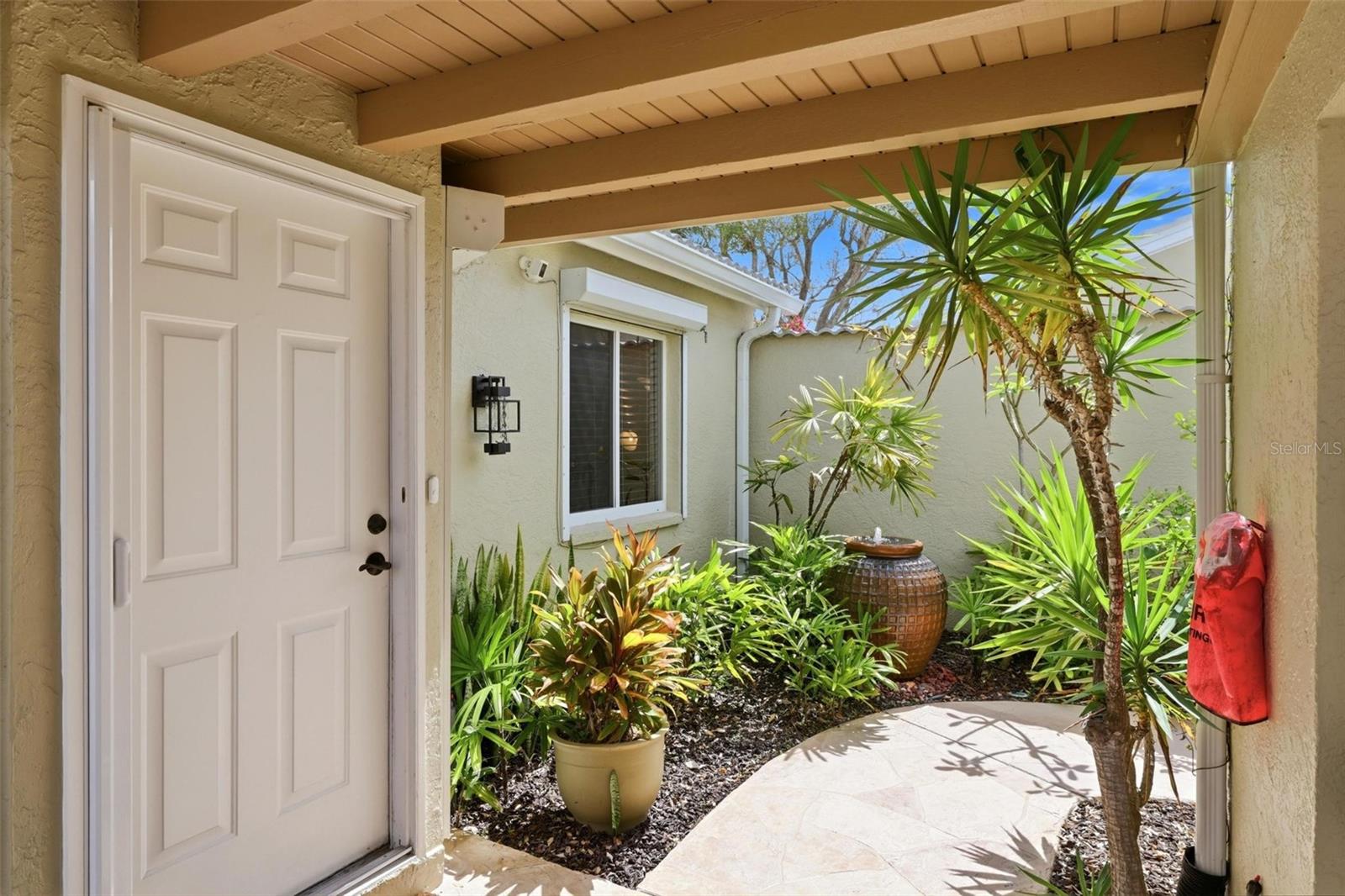 Image 6 of 69 For 2521 Marion Avenue 311