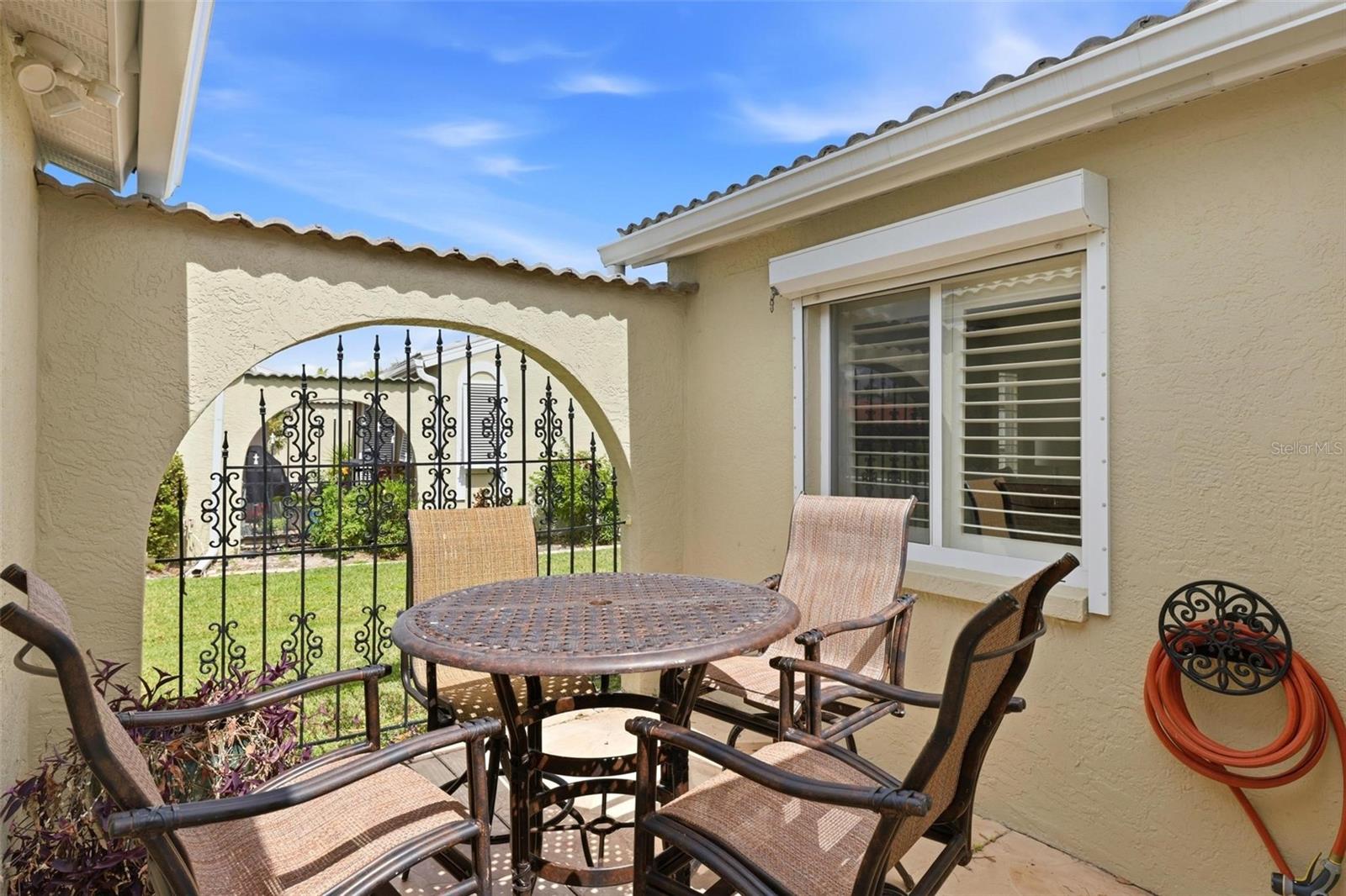 Image 7 of 69 For 2521 Marion Avenue 311