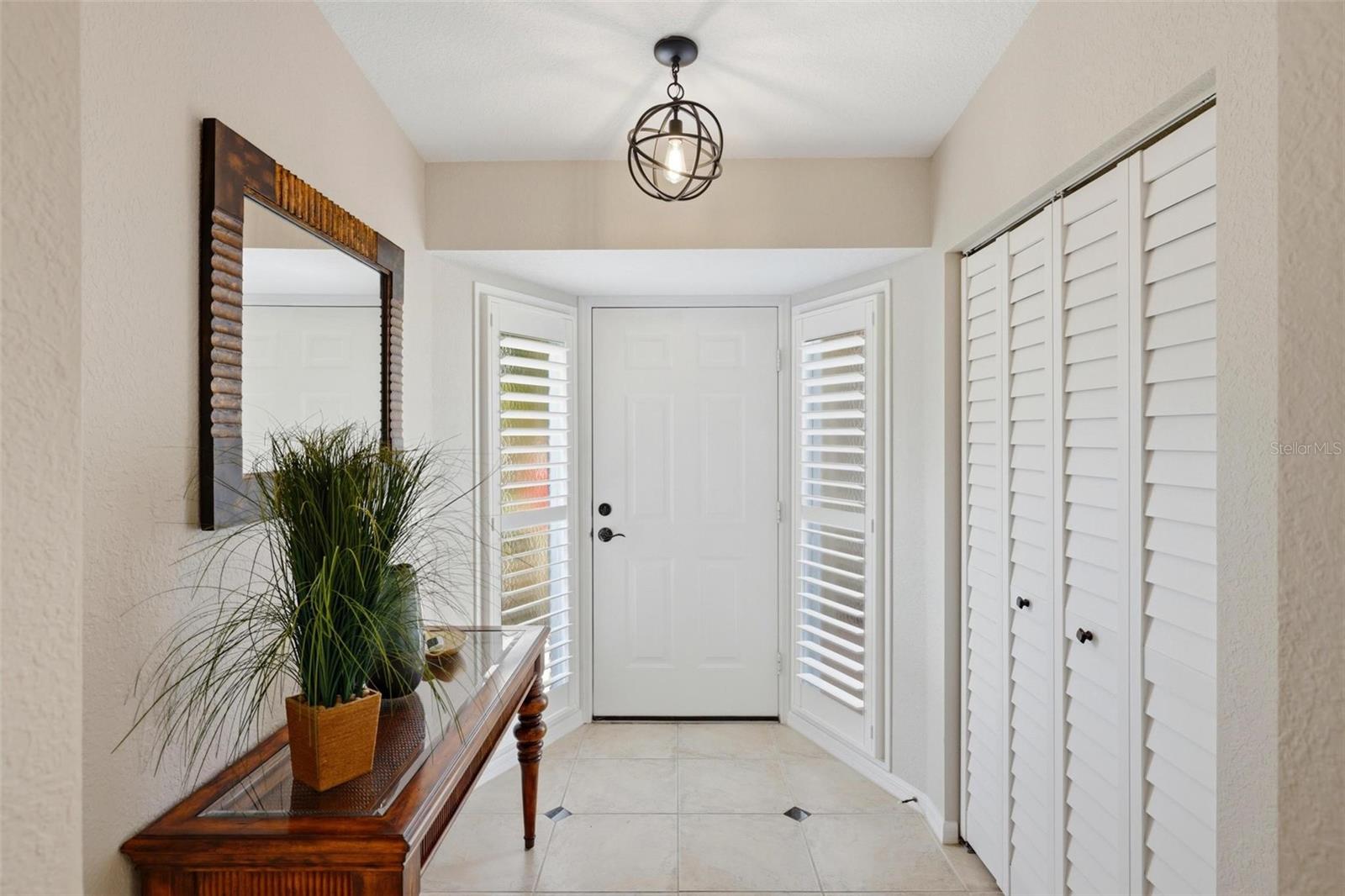 Image 8 of 69 For 2521 Marion Avenue 311