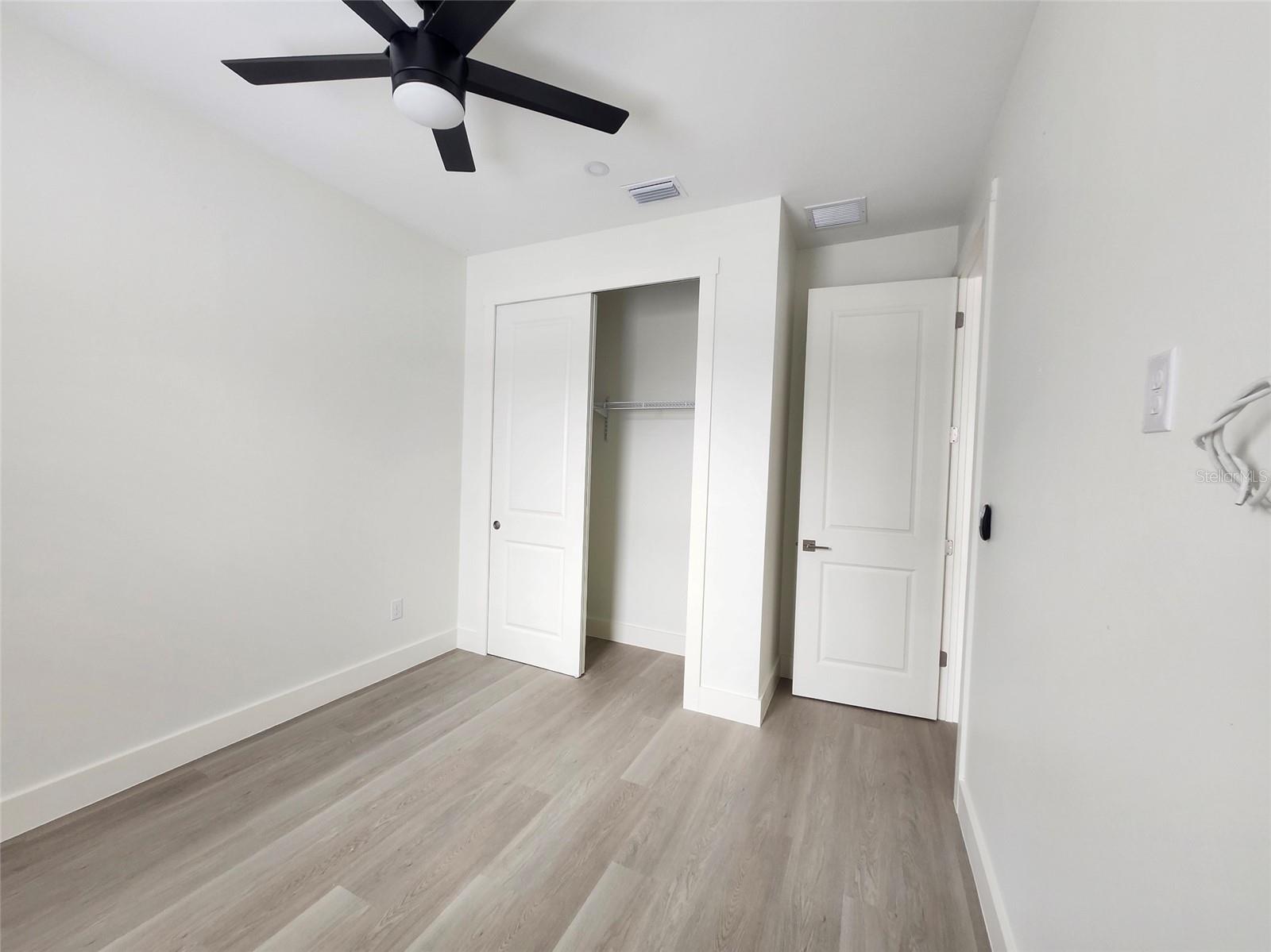 Image 10 of 18 For 168 Madrid Boulevard 111