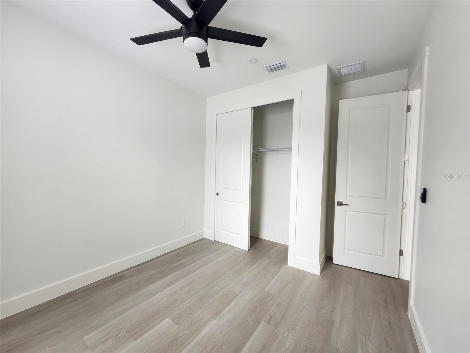 Image 11 of 18 For 168 Madrid Boulevard 111