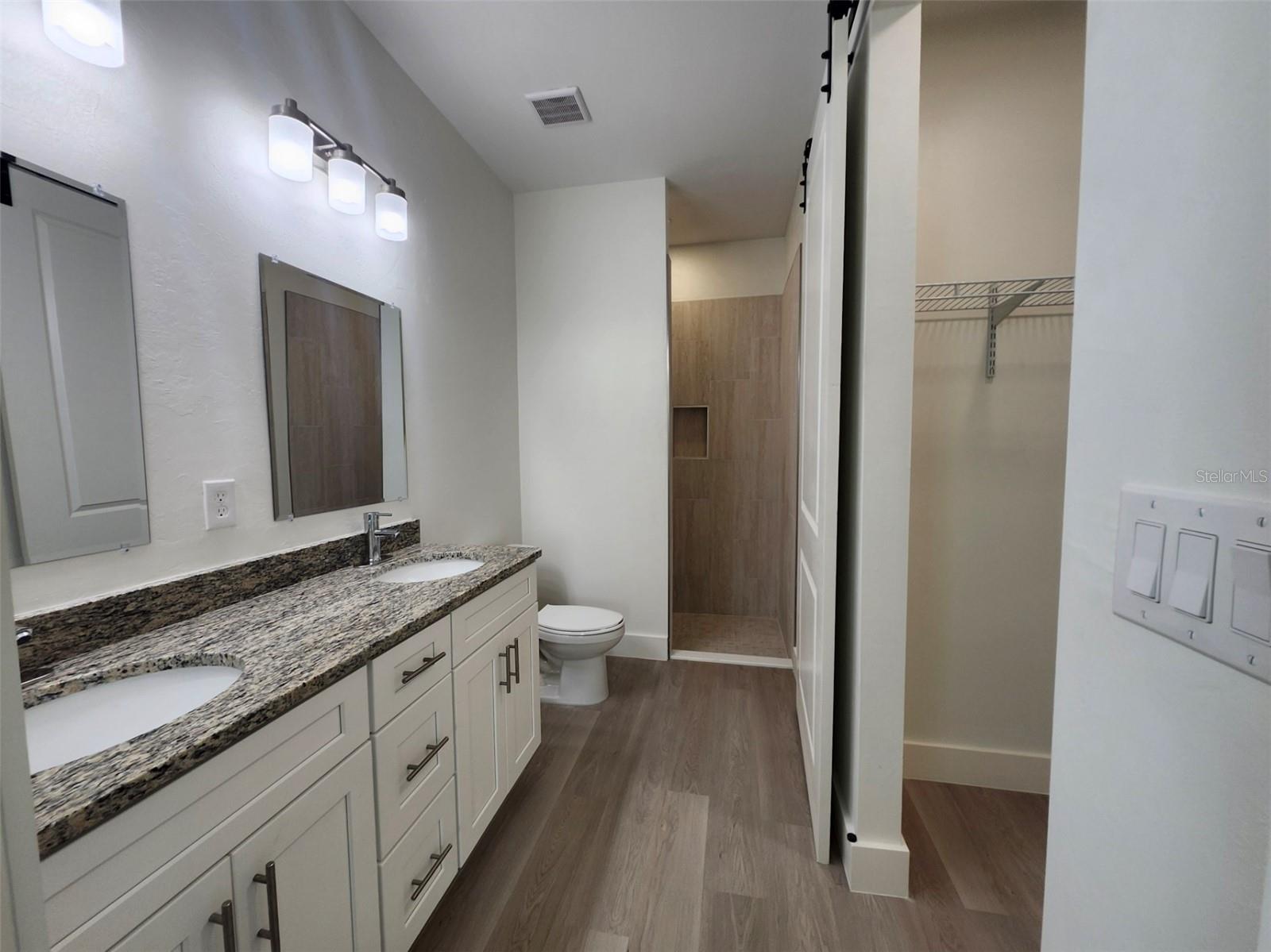 Image 14 of 18 For 168 Madrid Boulevard 111