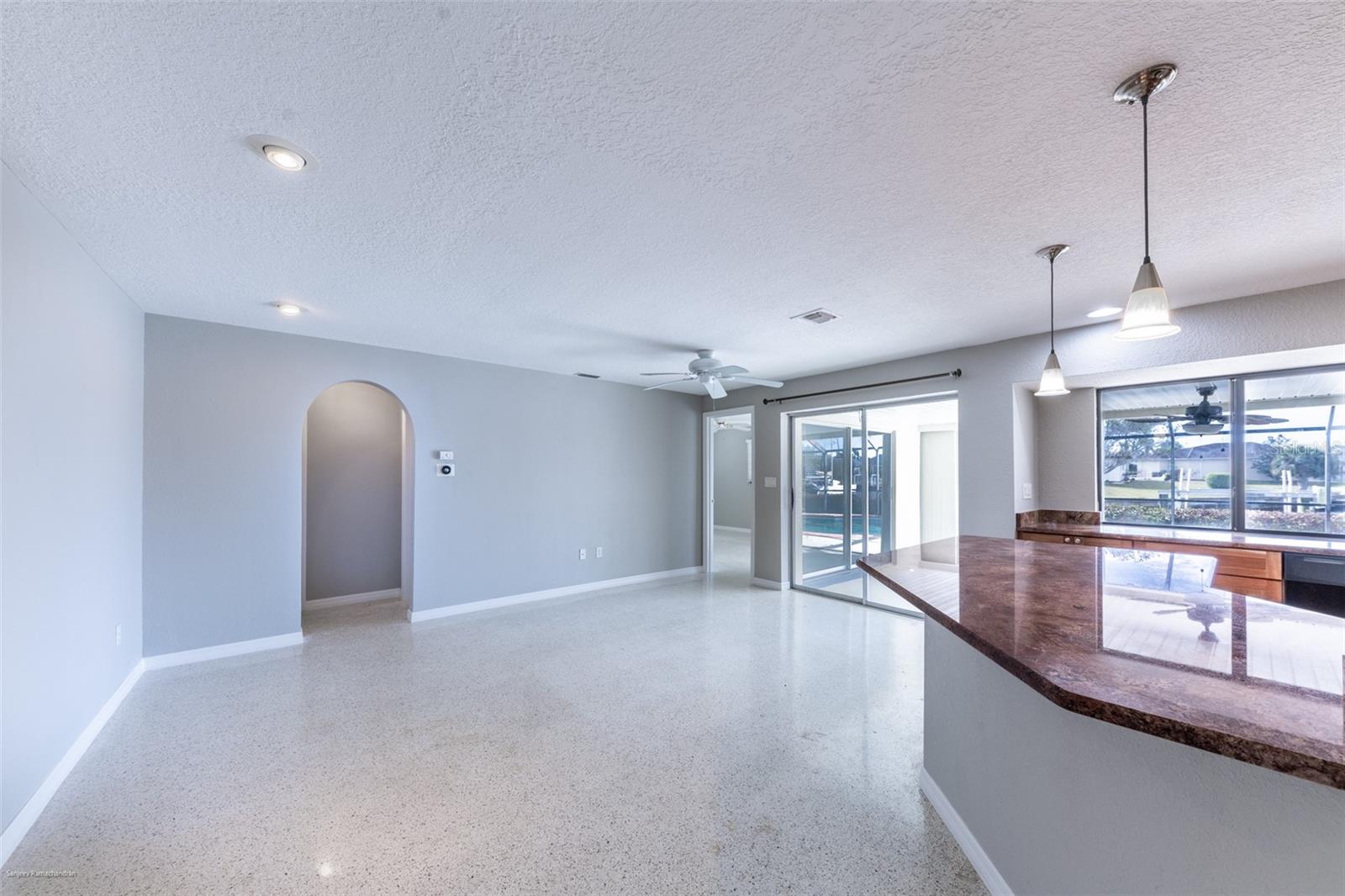 Image 17 of 48 For 2429 Aqui Esta Dr