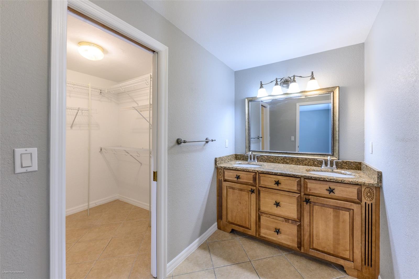 Image 25 of 48 For 2429 Aqui Esta Dr