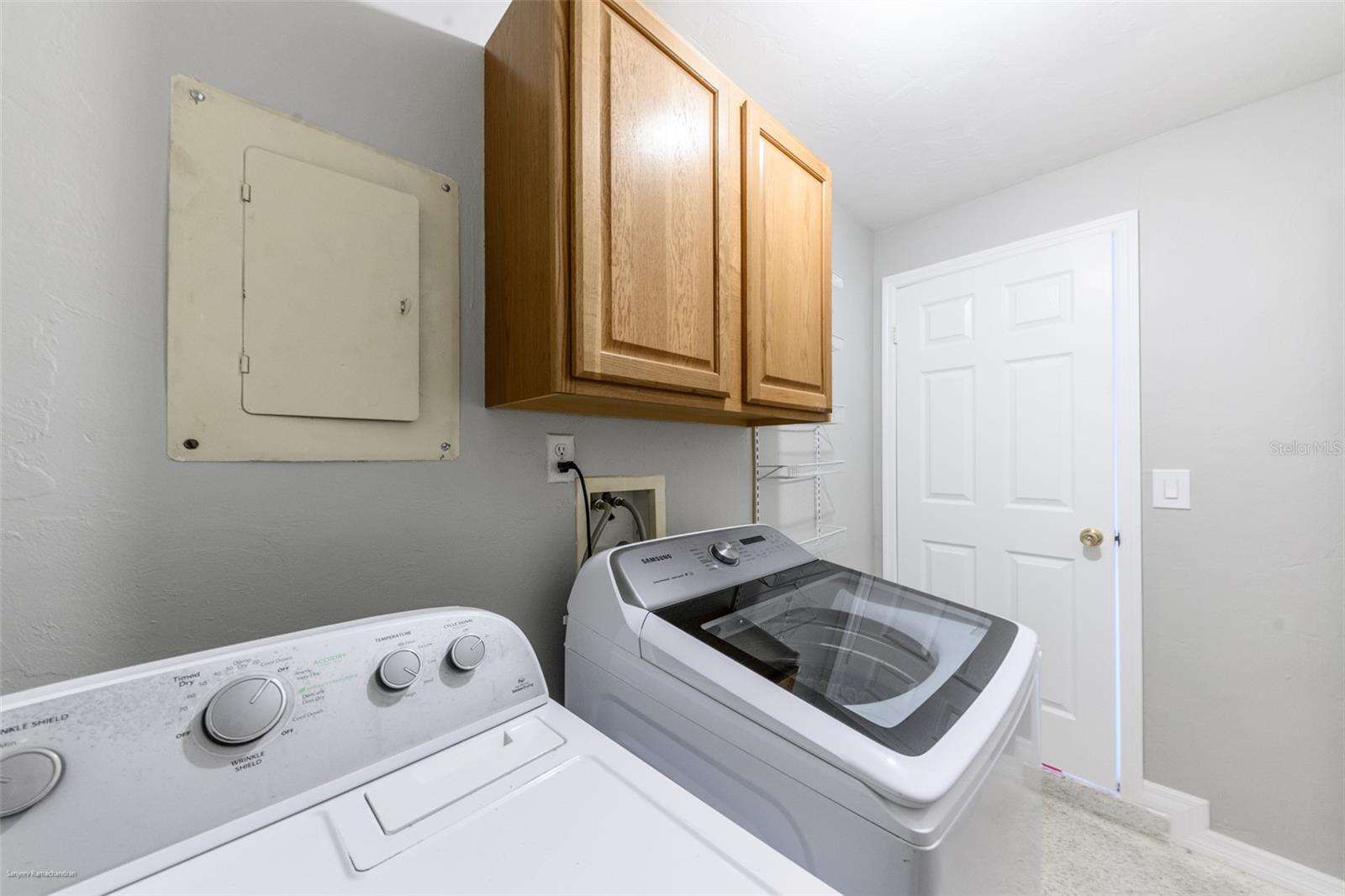 Image 36 of 48 For 2429 Aqui Esta Dr