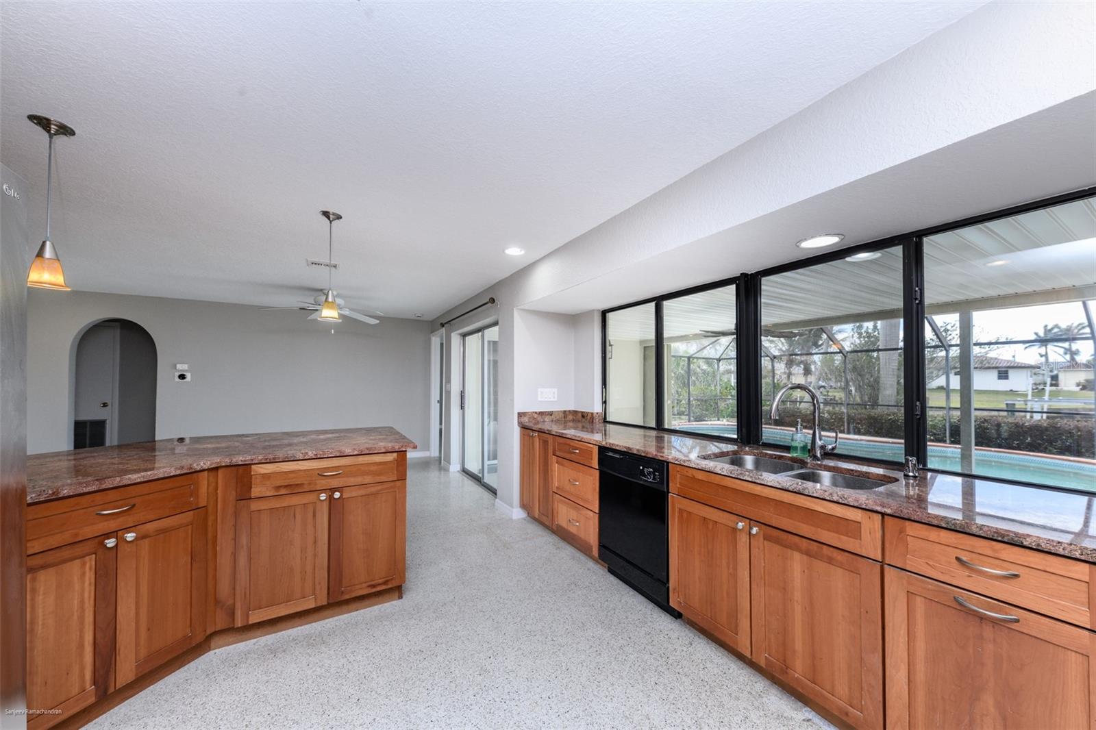 Image 8 of 48 For 2429 Aqui Esta Dr