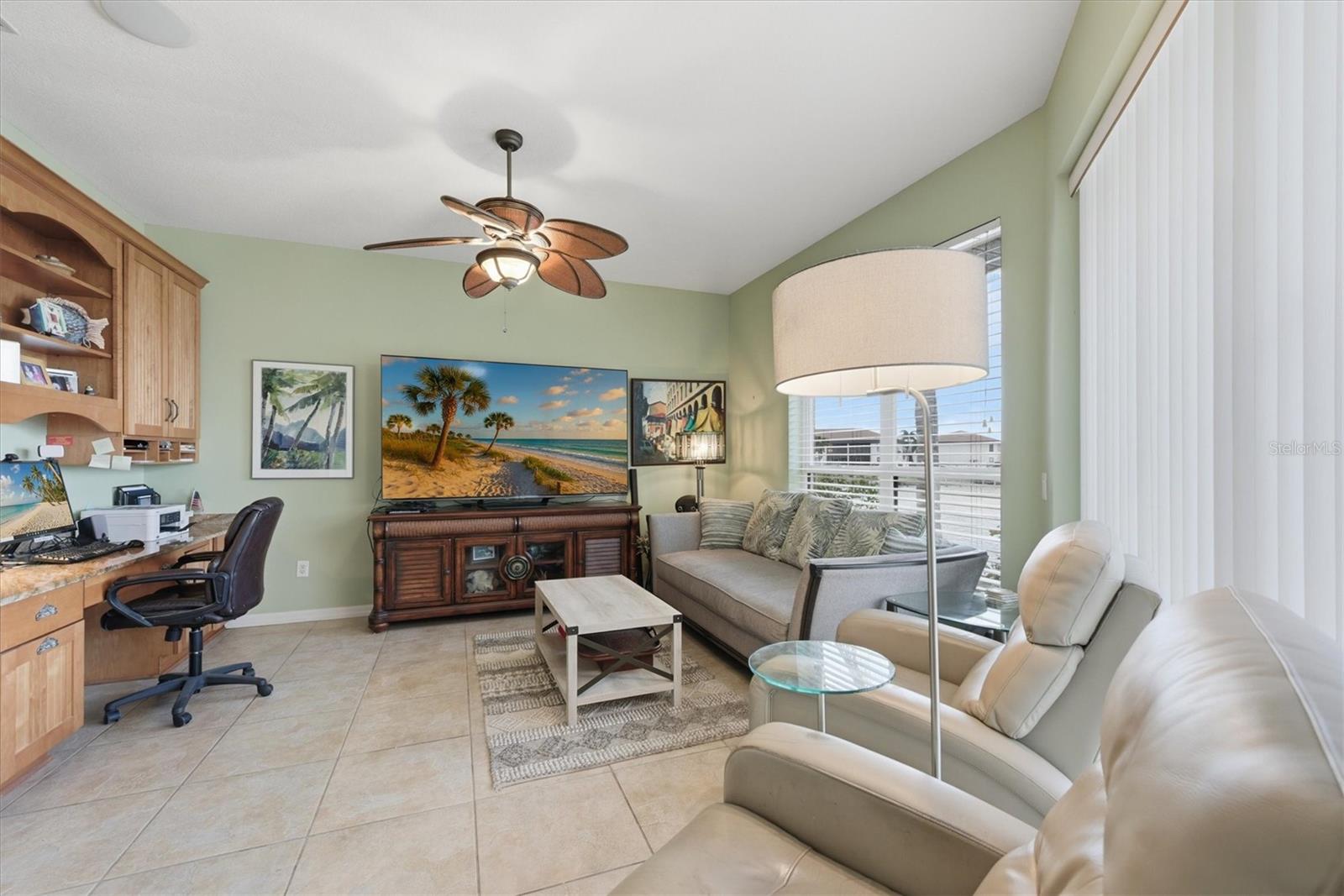 Image 25 of 93 For 1518 Kinglet Drive