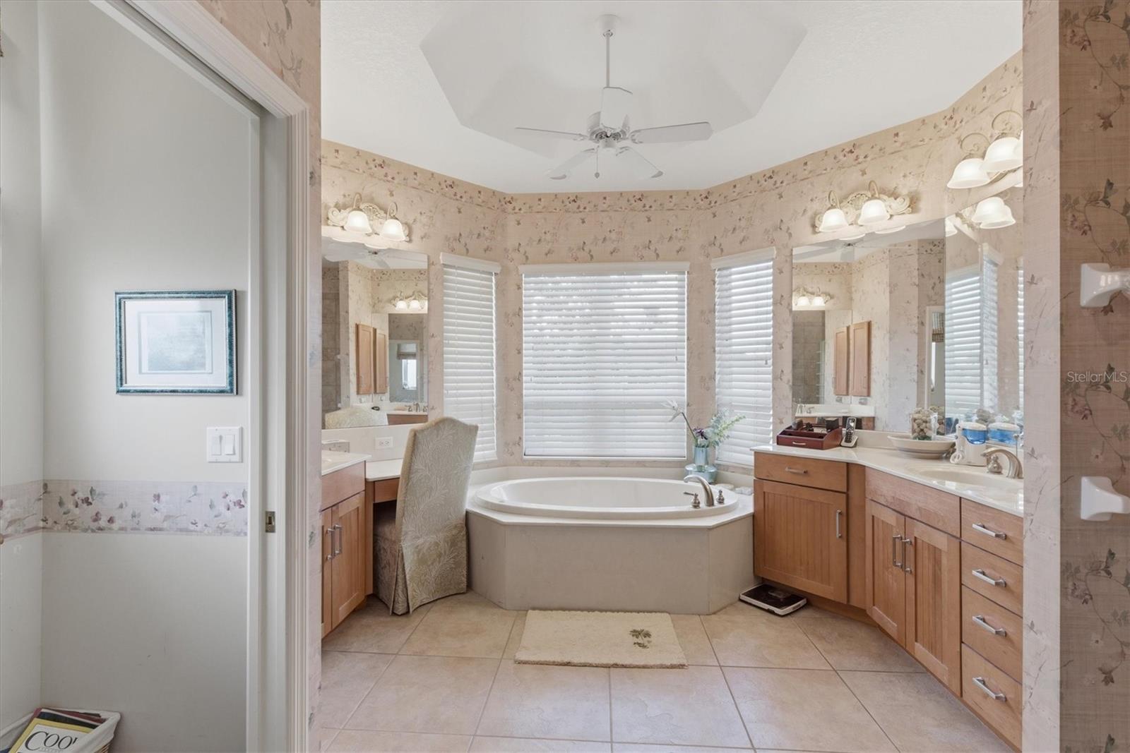 Image 43 of 93 For 1518 Kinglet Drive