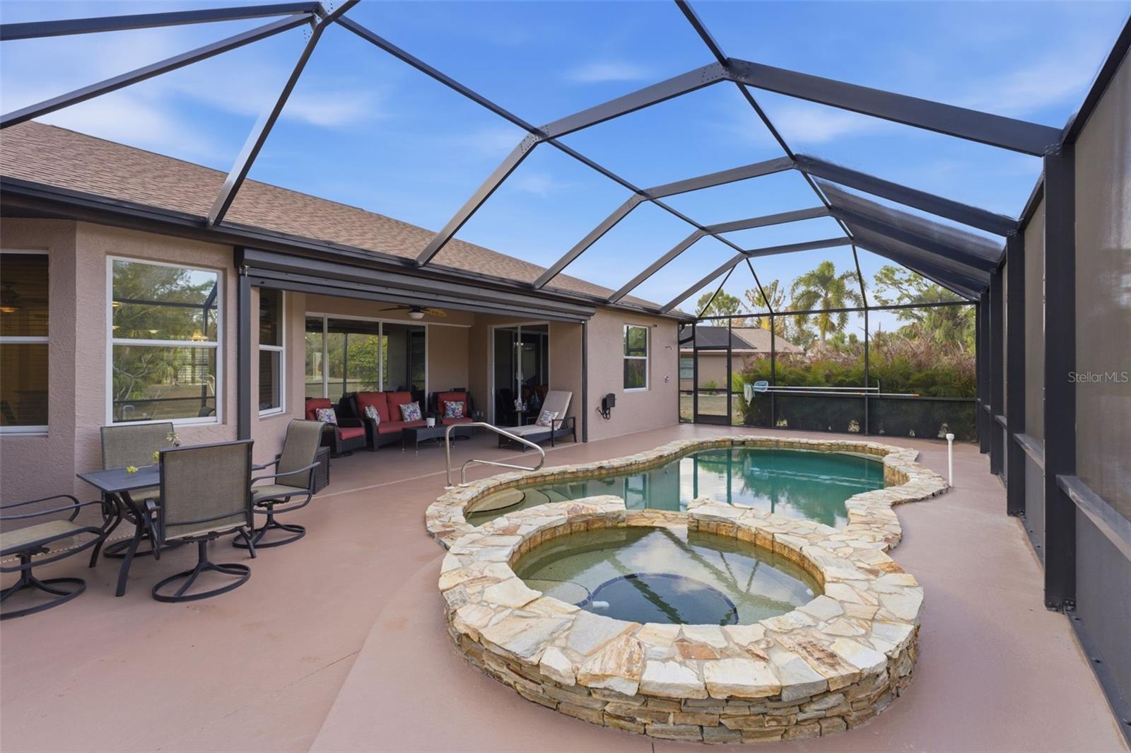 Image 2 of 37 For 21 Manizaks Avenue