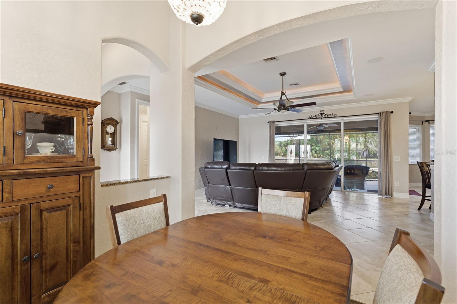 Image 24 of 37 For 21 Manizaks Avenue