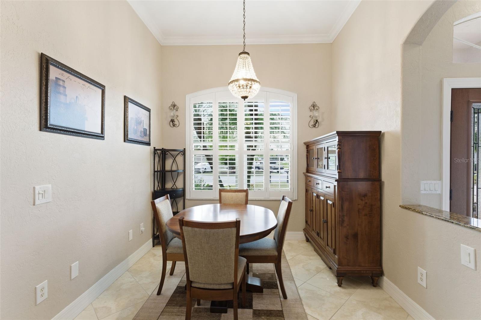 Image 25 of 37 For 21 Manizaks Avenue