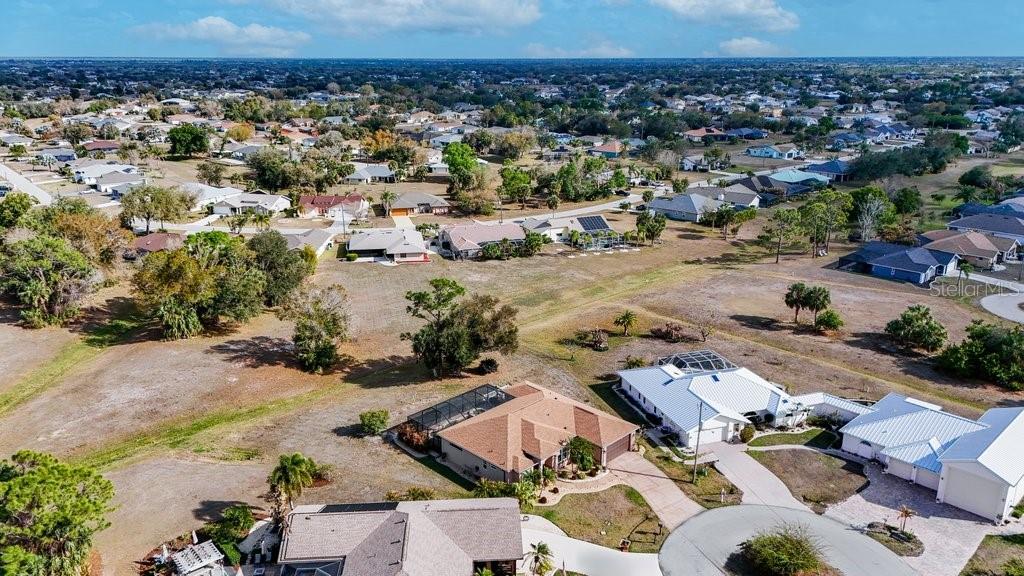 Image 29 of 37 For 21 Manizaks Avenue