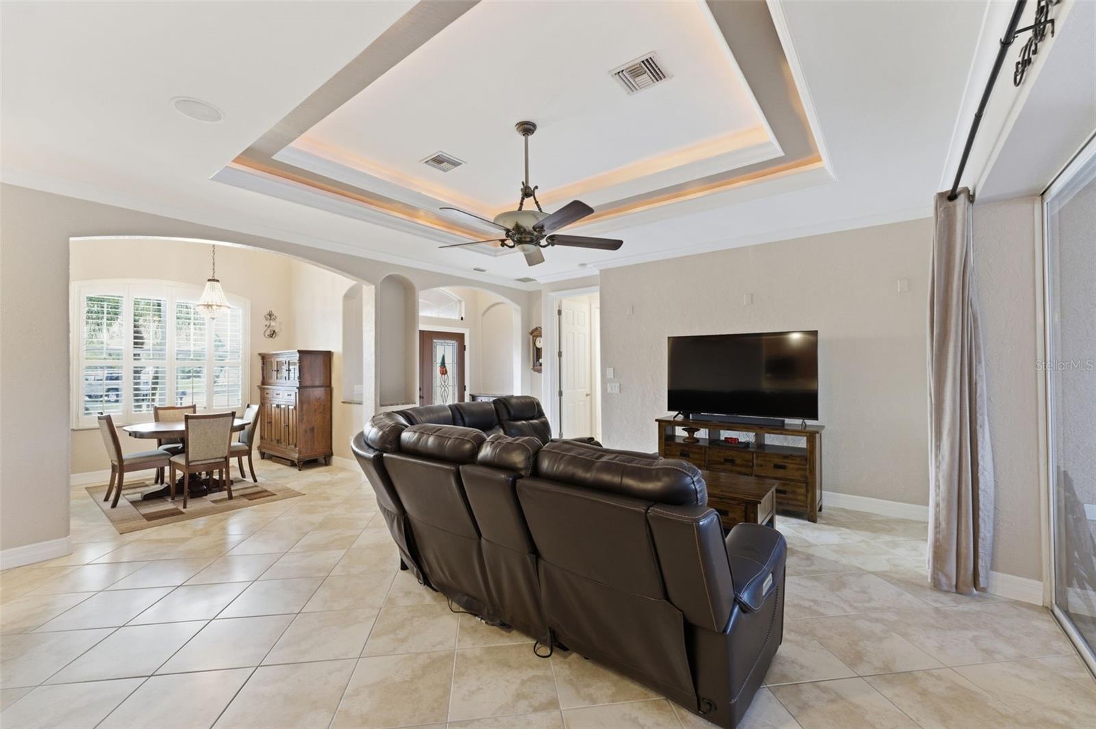 Image 3 of 37 For 21 Manizaks Avenue