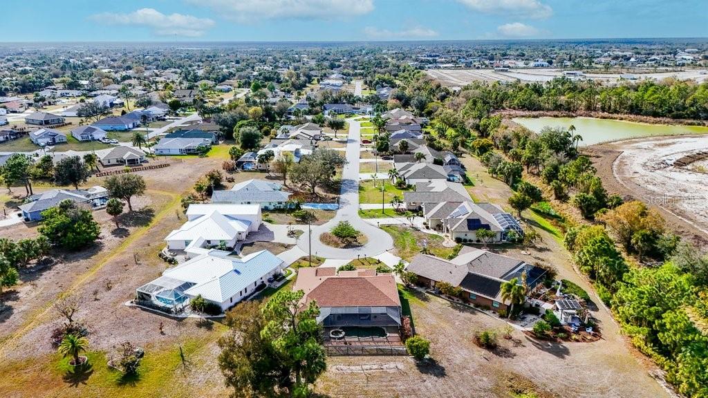 Image 31 of 37 For 21 Manizaks Avenue