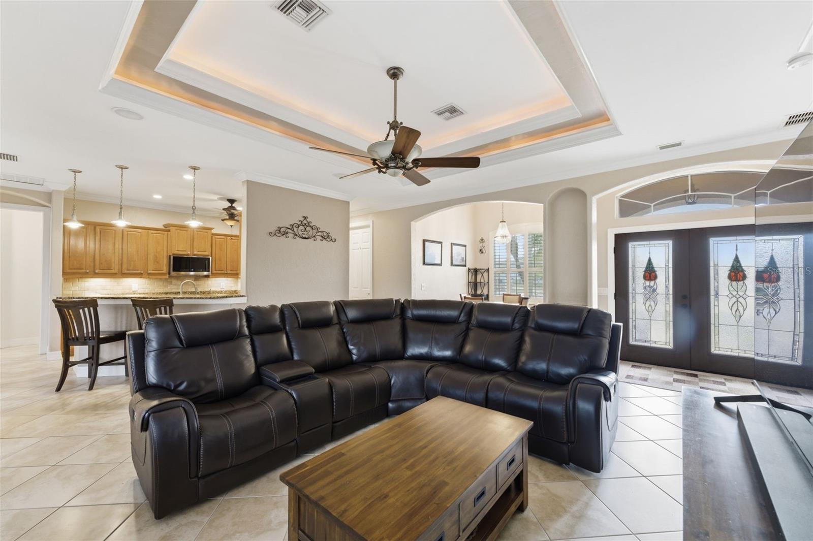 Image 4 of 37 For 21 Manizaks Avenue