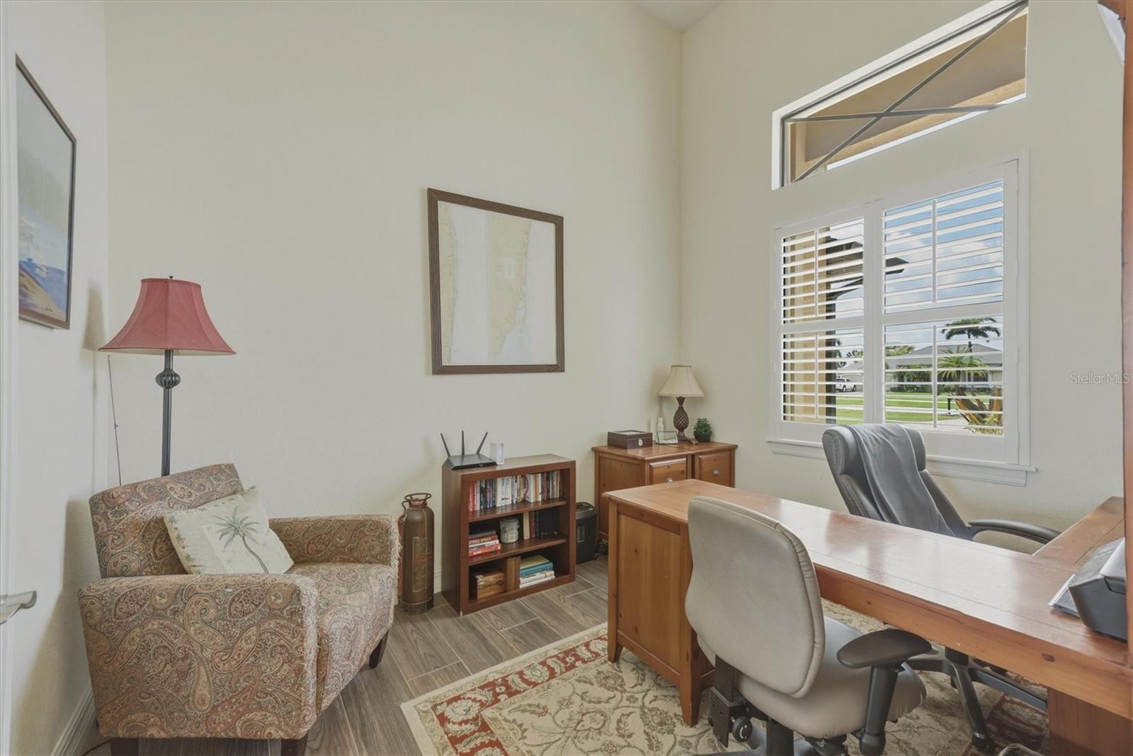 Image 20 of 81 For 558 Royal Poinciana