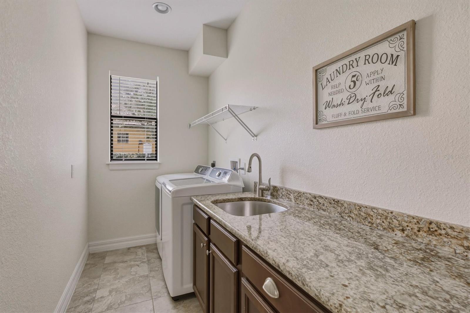 Image 46 of 81 For 558 Royal Poinciana