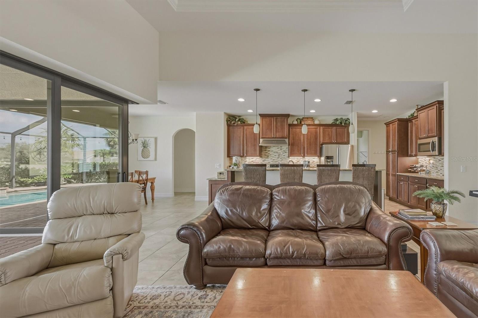 Image 68 of 81 For 558 Royal Poinciana