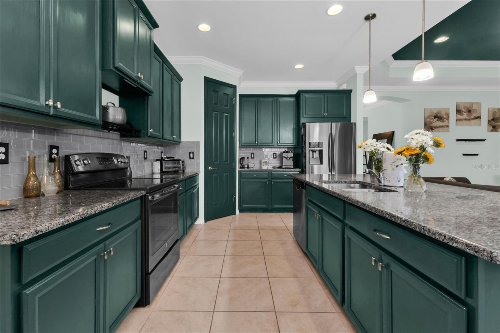 Image 21 of 64 For 11542 Blackfin Street