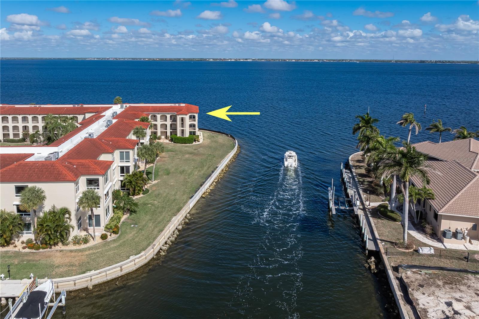 Image 11 of 75 For 1 Colony Point Drive 7c