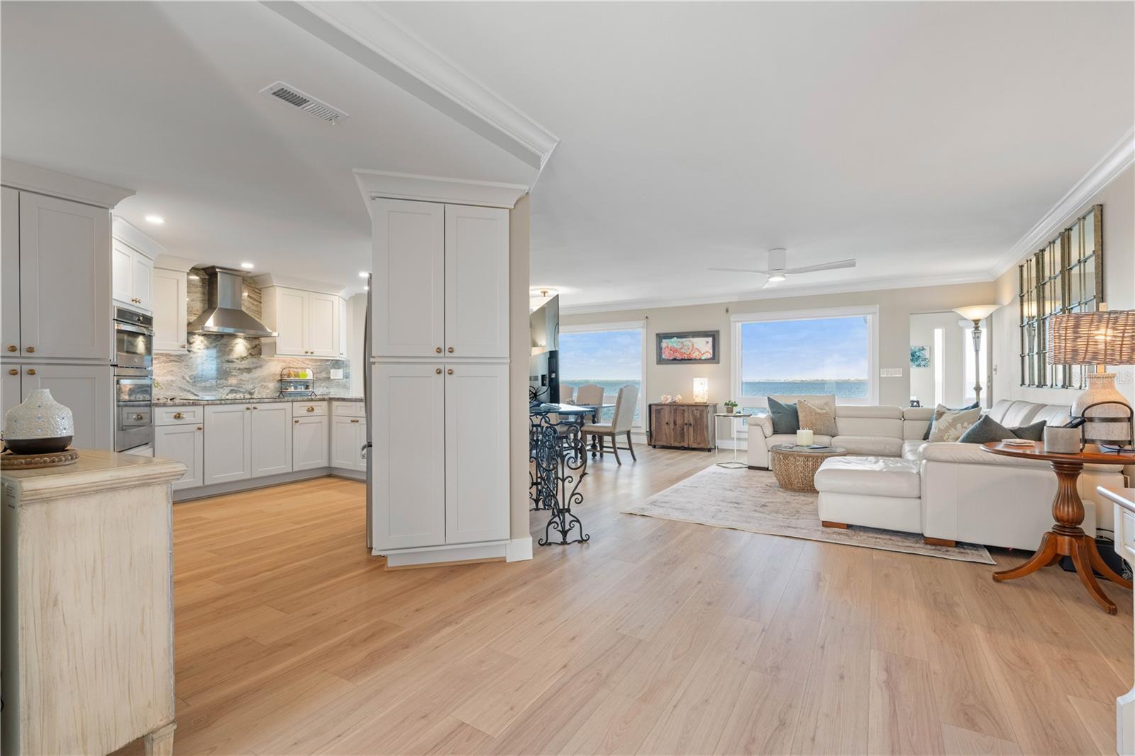 Image 29 of 75 For 1 Colony Point Drive 7c