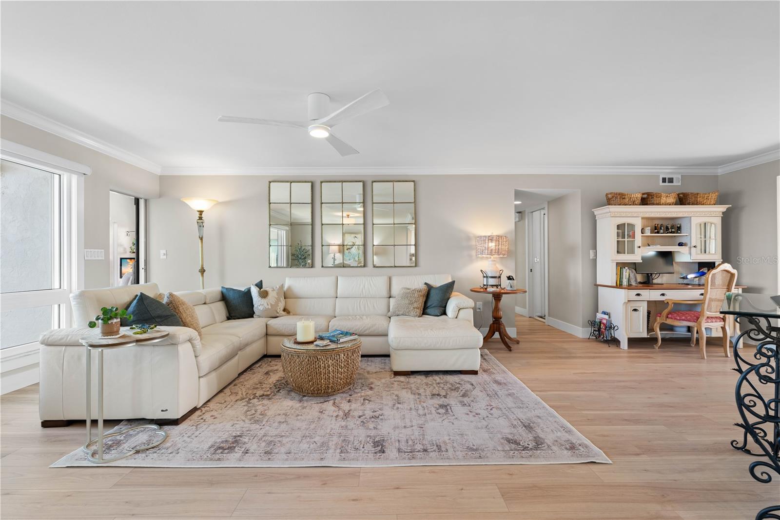 Image 31 of 75 For 1 Colony Point Drive 7c