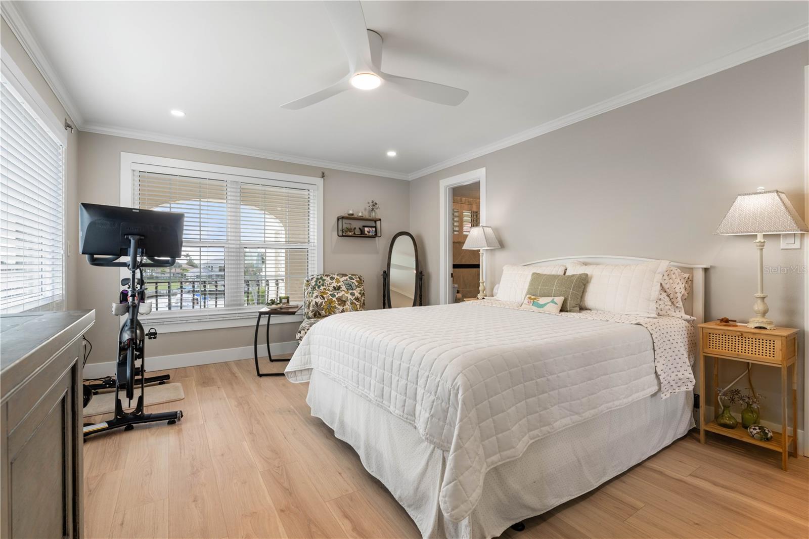 Image 53 of 75 For 1 Colony Point Drive 7c