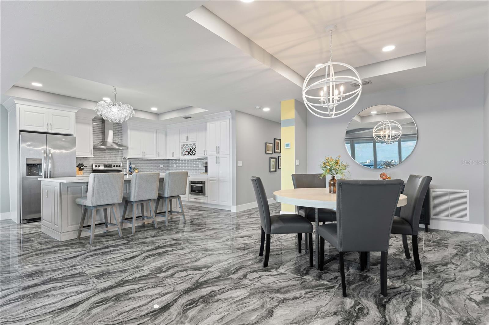 Image 10 of 70 For 1425 Park Beach Circle 132