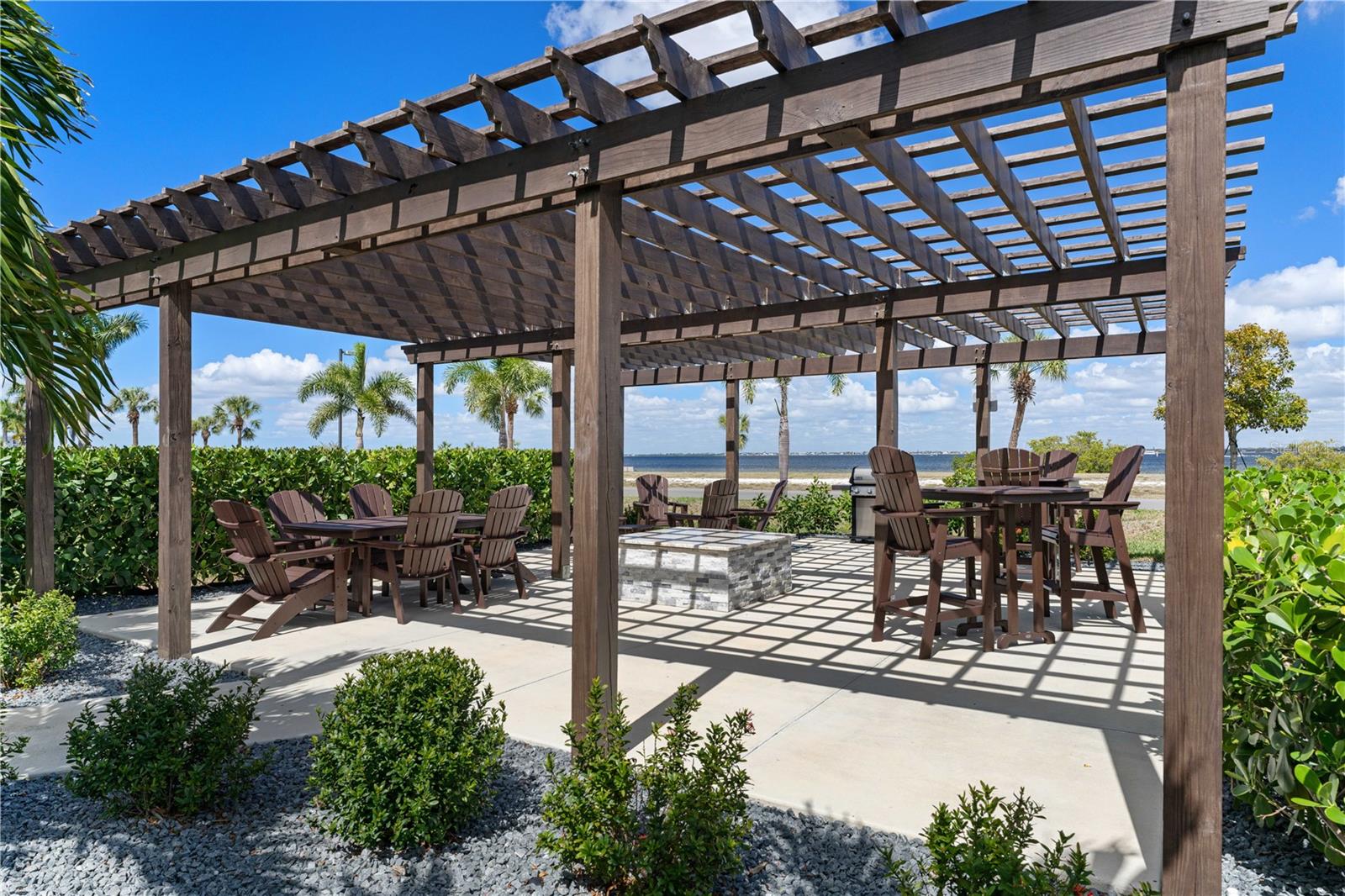 Image 62 of 70 For 1425 Park Beach Circle 132