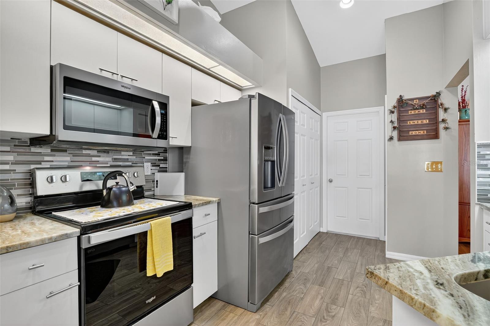 Image 12 of 58 For 412 13th Avenue