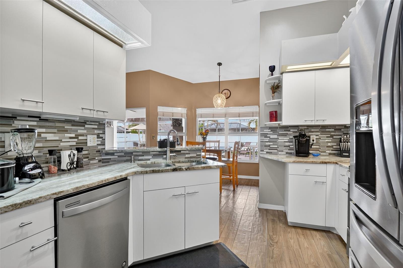 Image 13 of 58 For 412 13th Avenue