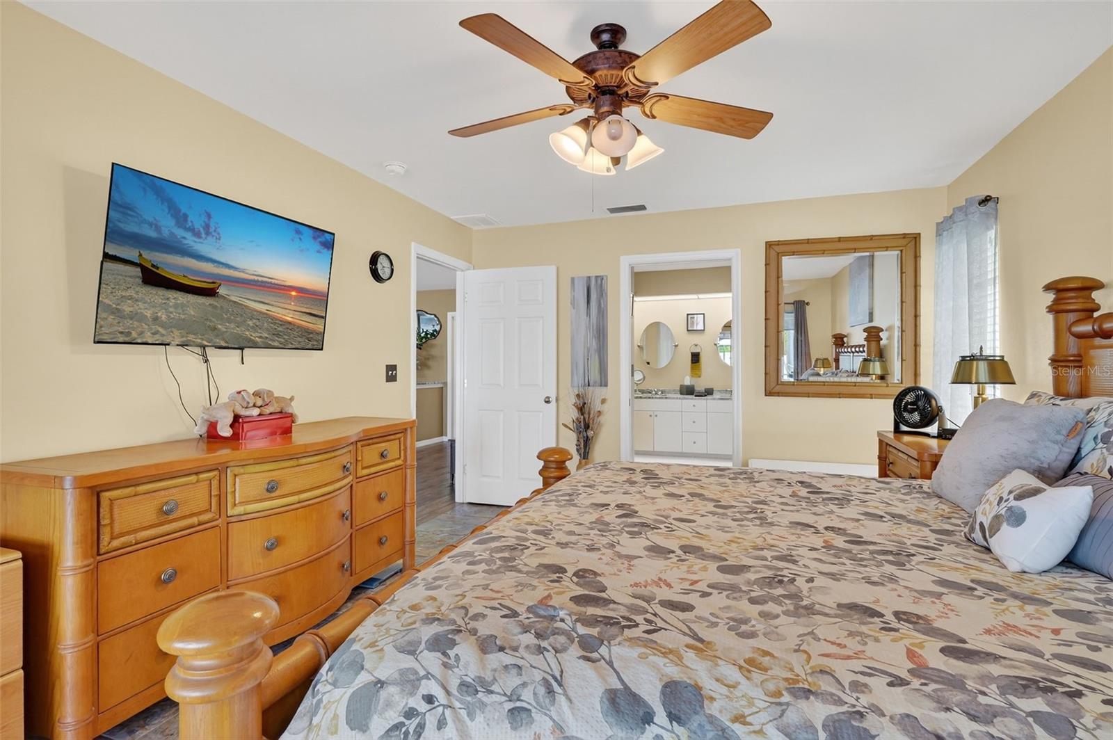 Image 17 of 58 For 412 13th Avenue