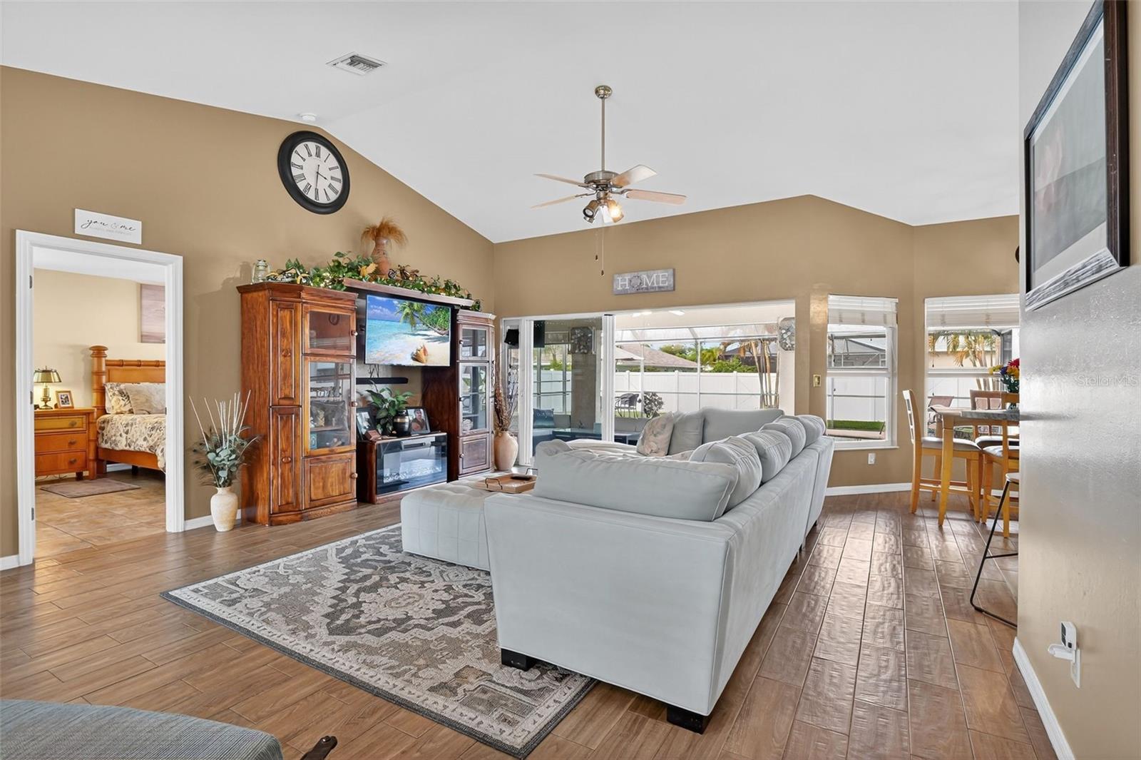 Image 4 of 58 For 412 13th Avenue