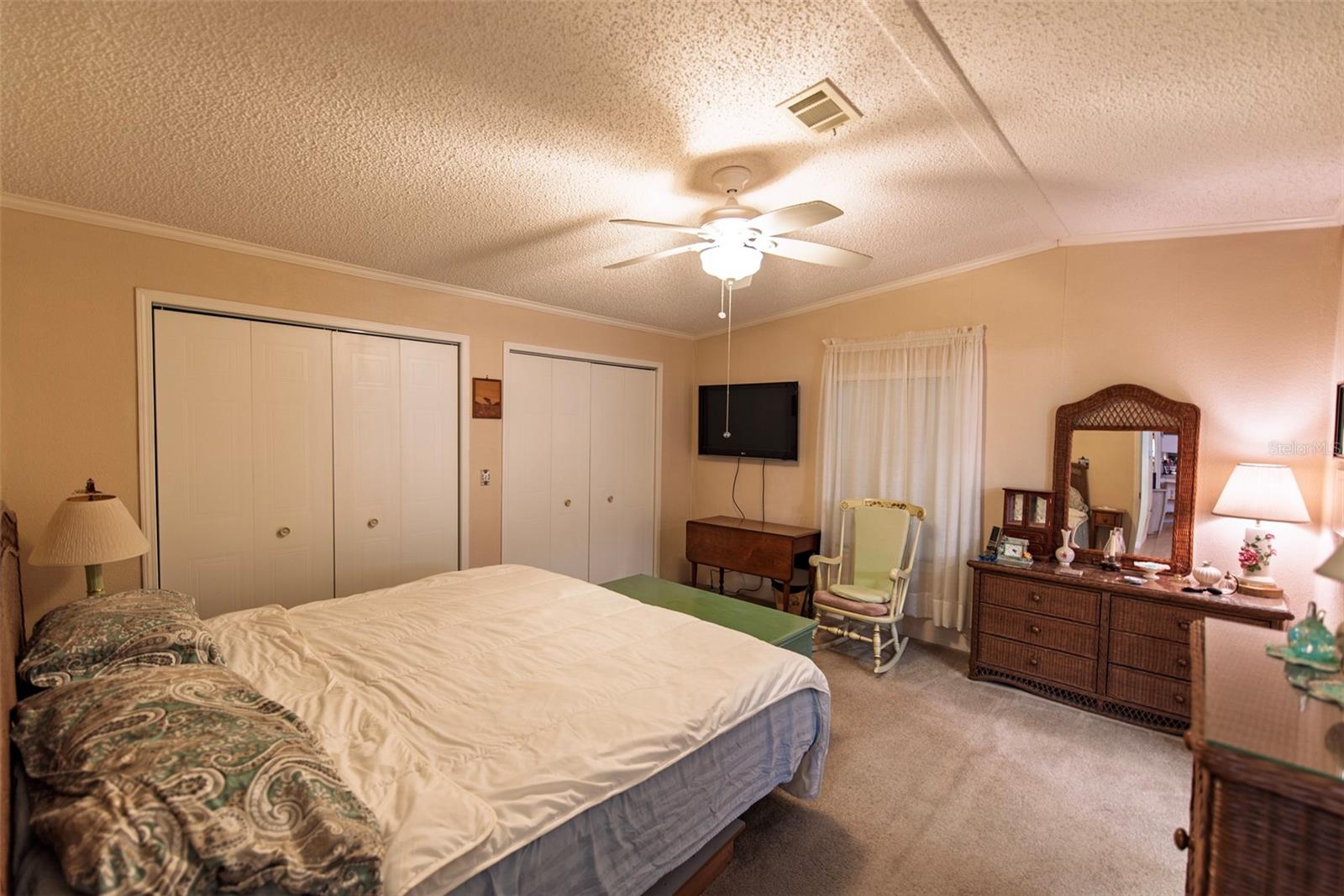 Image 10 of 27 For 3 Rotterdam Drive