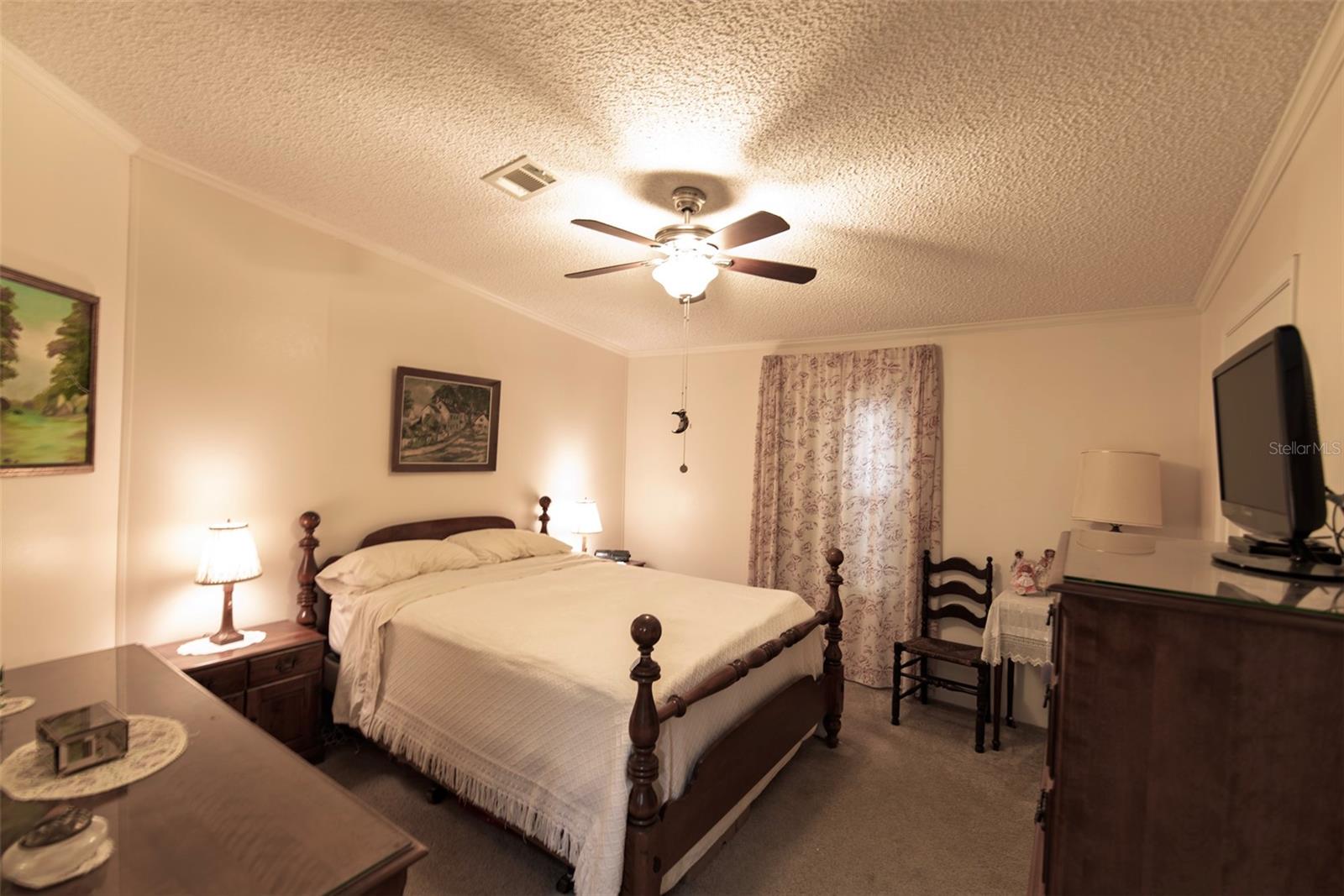 Image 12 of 27 For 3 Rotterdam Drive